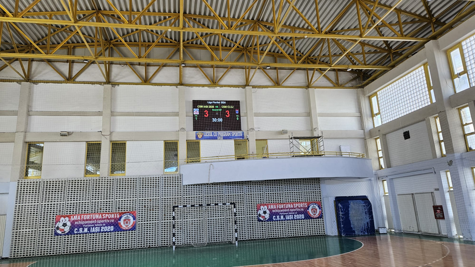 Ecrane scor sala de sport